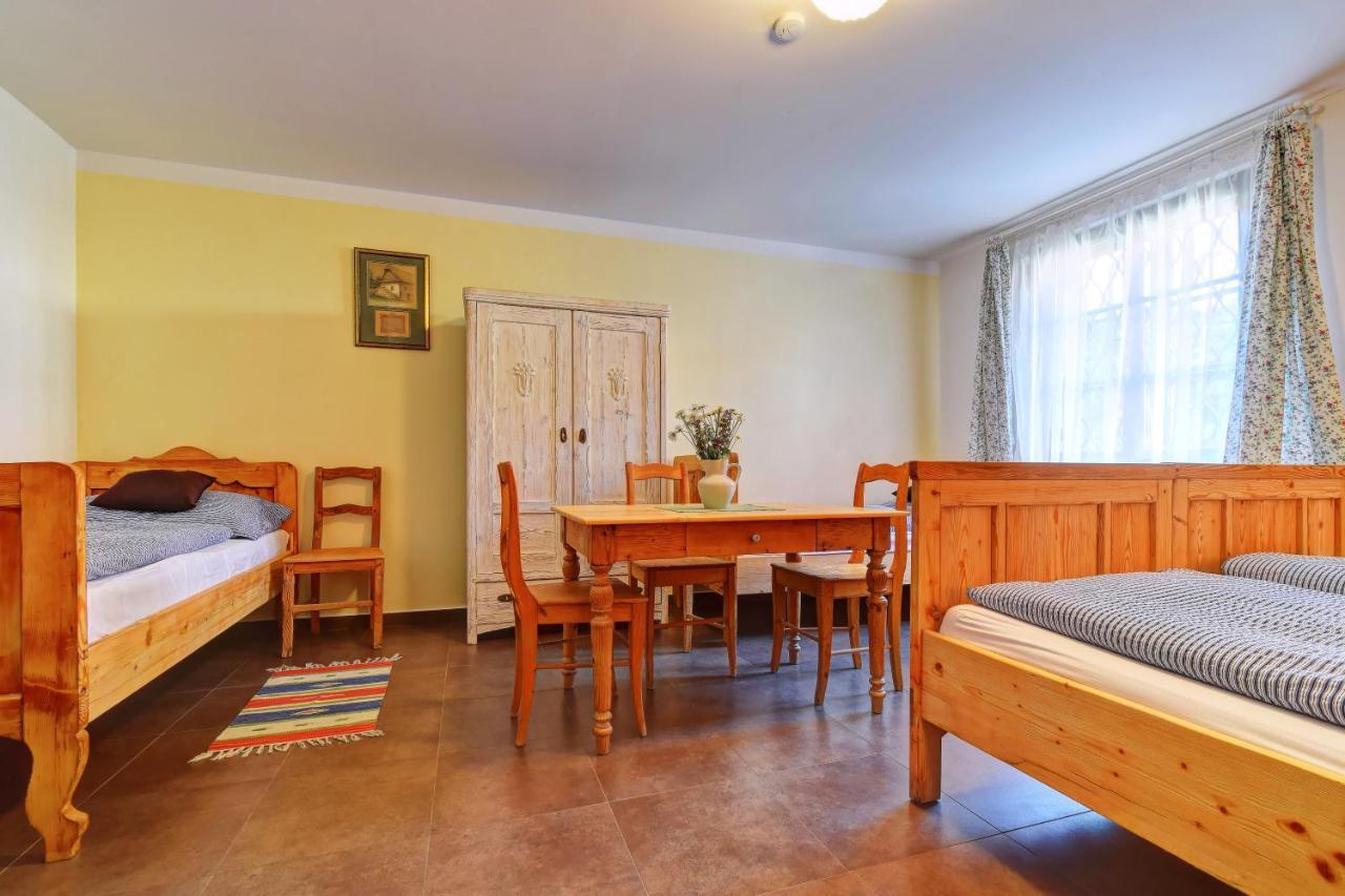 Na Letnim Byte Kouřim Exterior foto