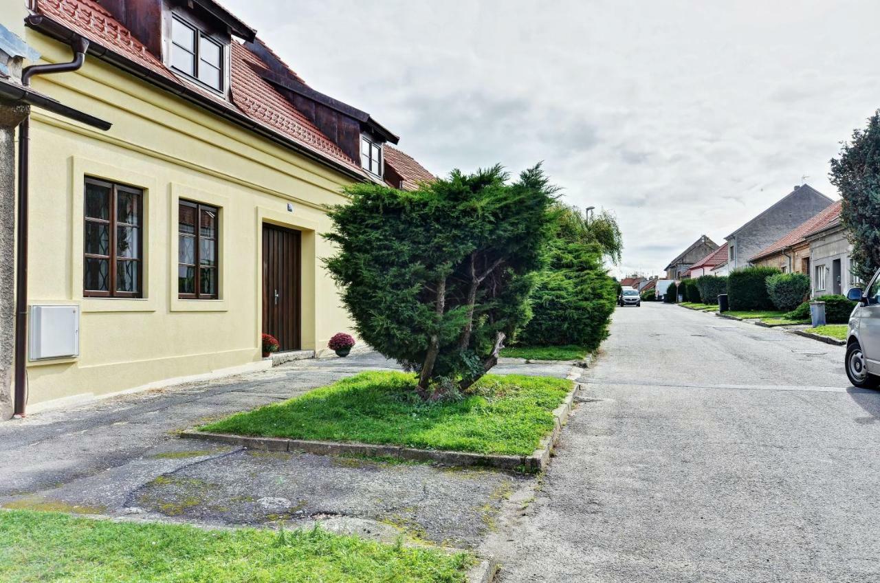 Na Letnim Byte Kouřim Exterior foto